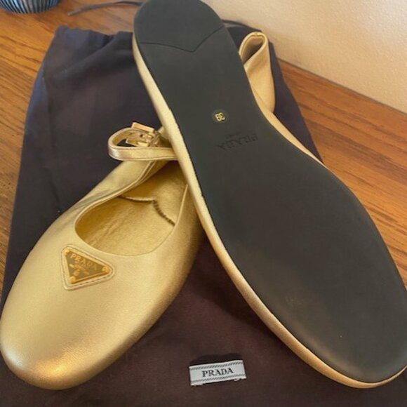 Authentic Prada gold ballet flats - Picture 4 of 4